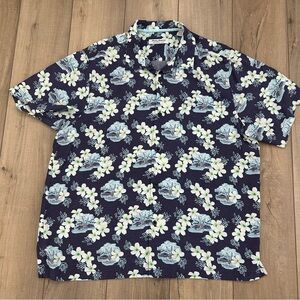 Tommy Bahama The Coconut point Aloha shirt sz XL.